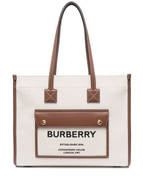 borsa banner burberry saldo|Scopri la nuova collezione di borse Burberry donna su .